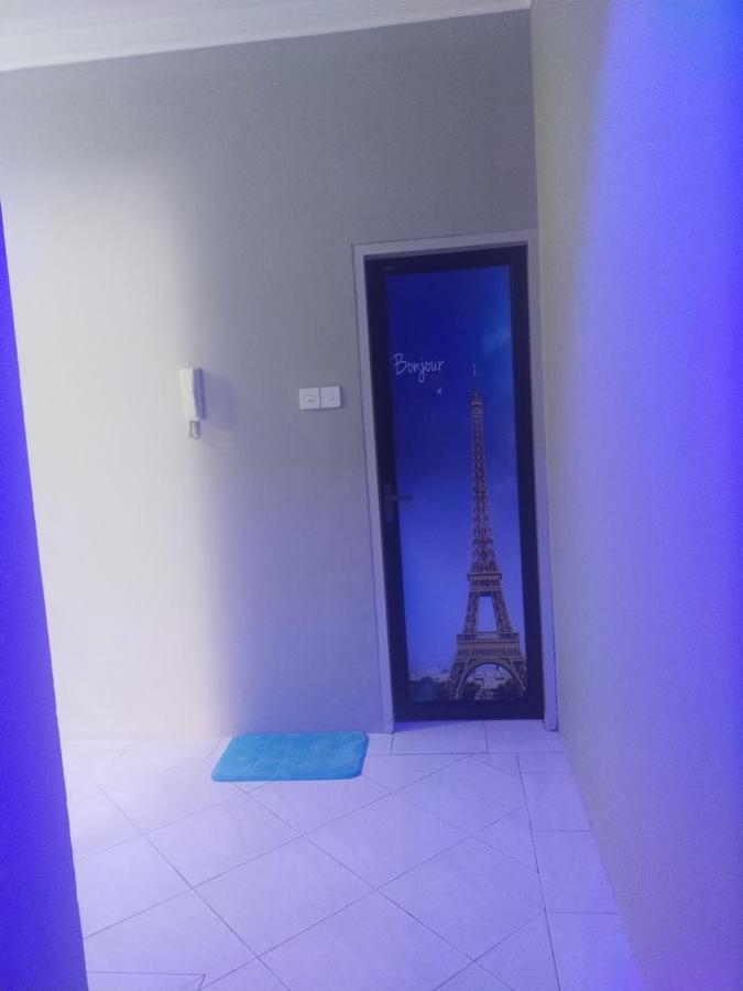 Cmk Apartmen Mutiara Tower 3 Bedroom Kota Bharu#Netflix Exterior foto